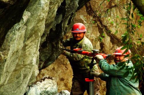 1690790380162594.jpg 2.jpg